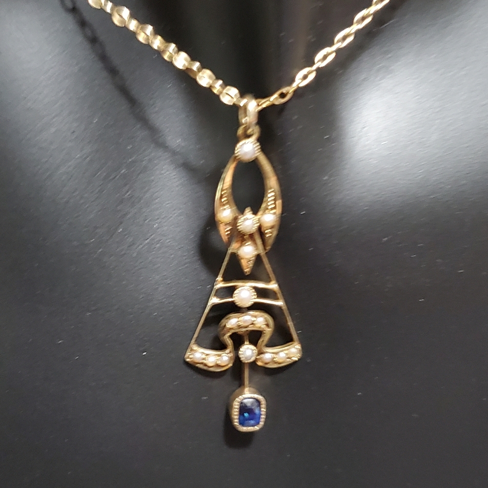 Beautiful Victorian Vintage Necklace